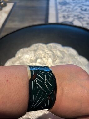 Buffalo Horn Painted 🍃 Statement Cuff Bracelet
